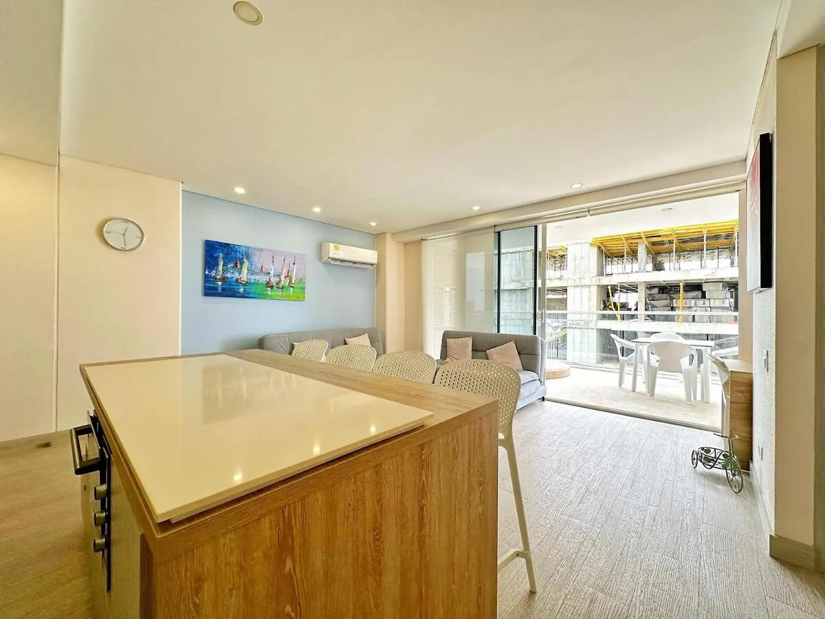 Cartagena Cielo Mar Apartment Steps From The Beach